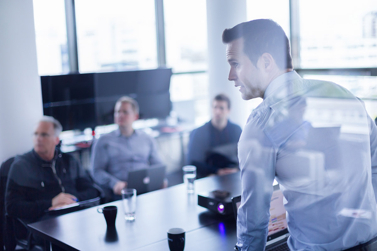 Awareness-Training mit Mitarbeitenden im Online-Meeting